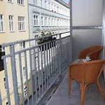 New City Terrace Apartment And Open Kitchen