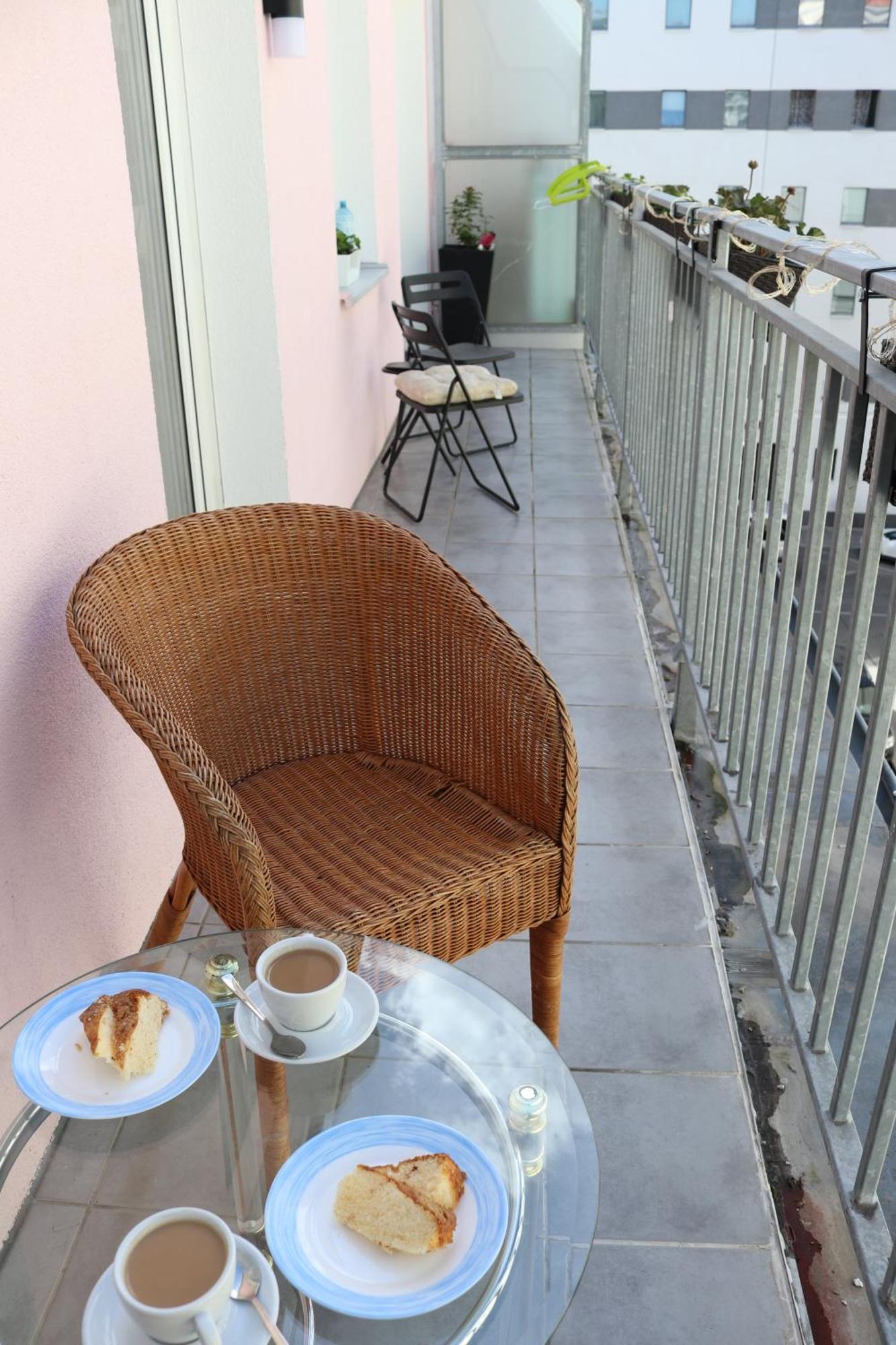 New Terrace And Open Kitchen Apartment *